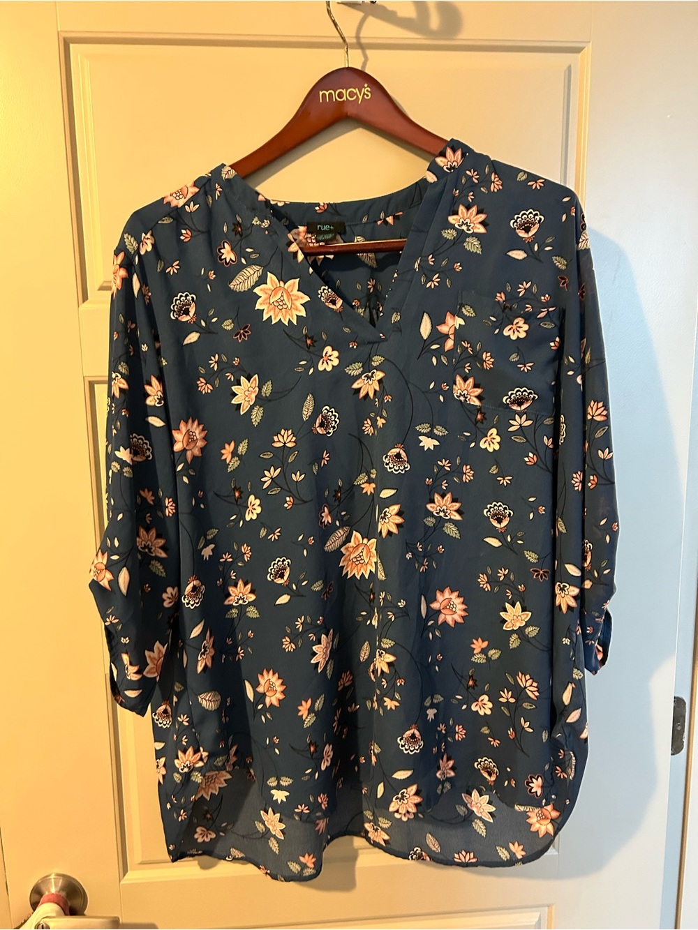 Rue21 Navy Floral V-Neck Blouse with Pink & Cream Flowers